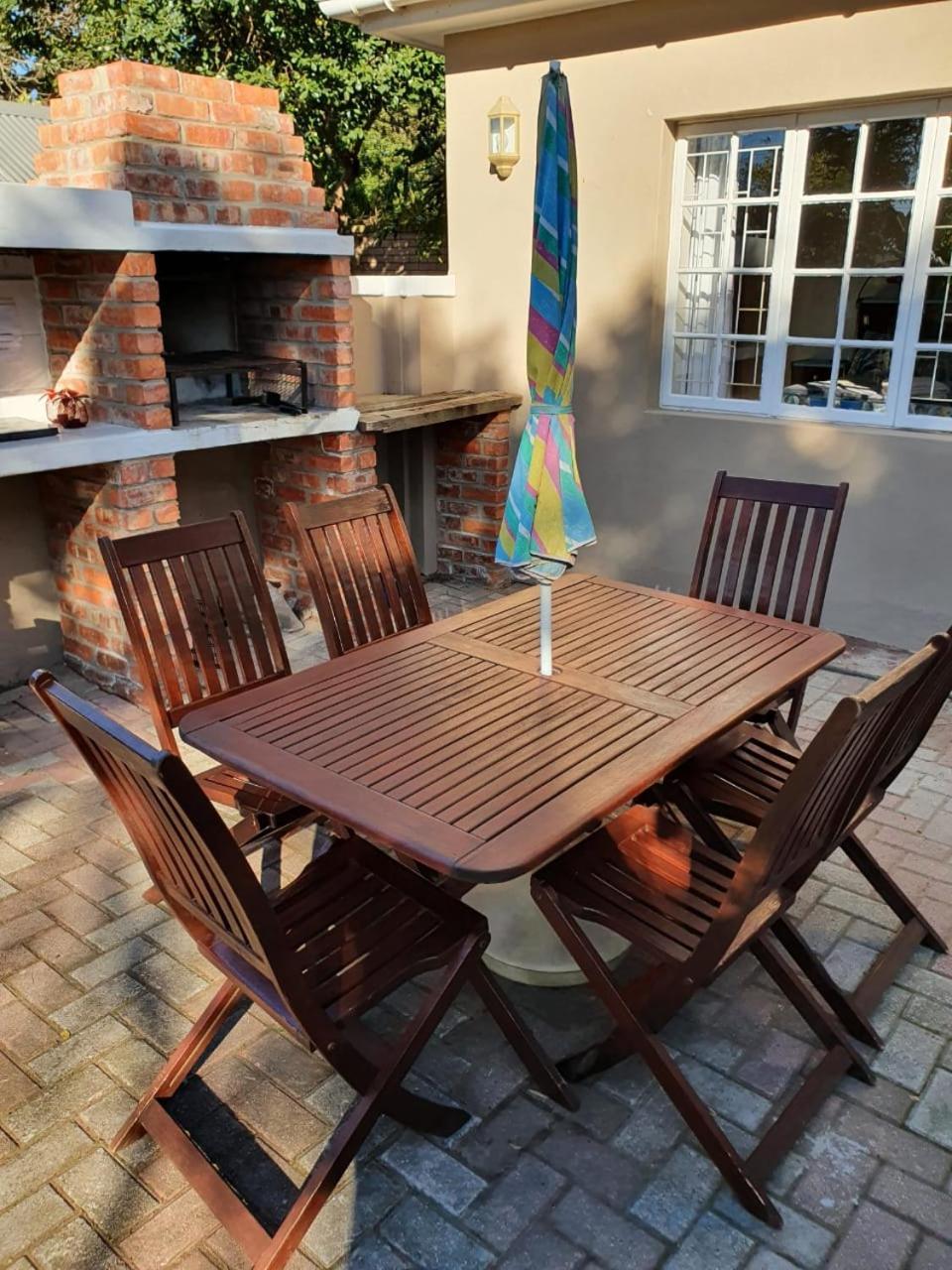 Paradise In The City - Cottage One Port Elizabeth Extérieur photo